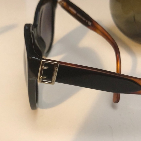 Burberry Sunglasses pre ❤️Ed - Picture 2 of 5